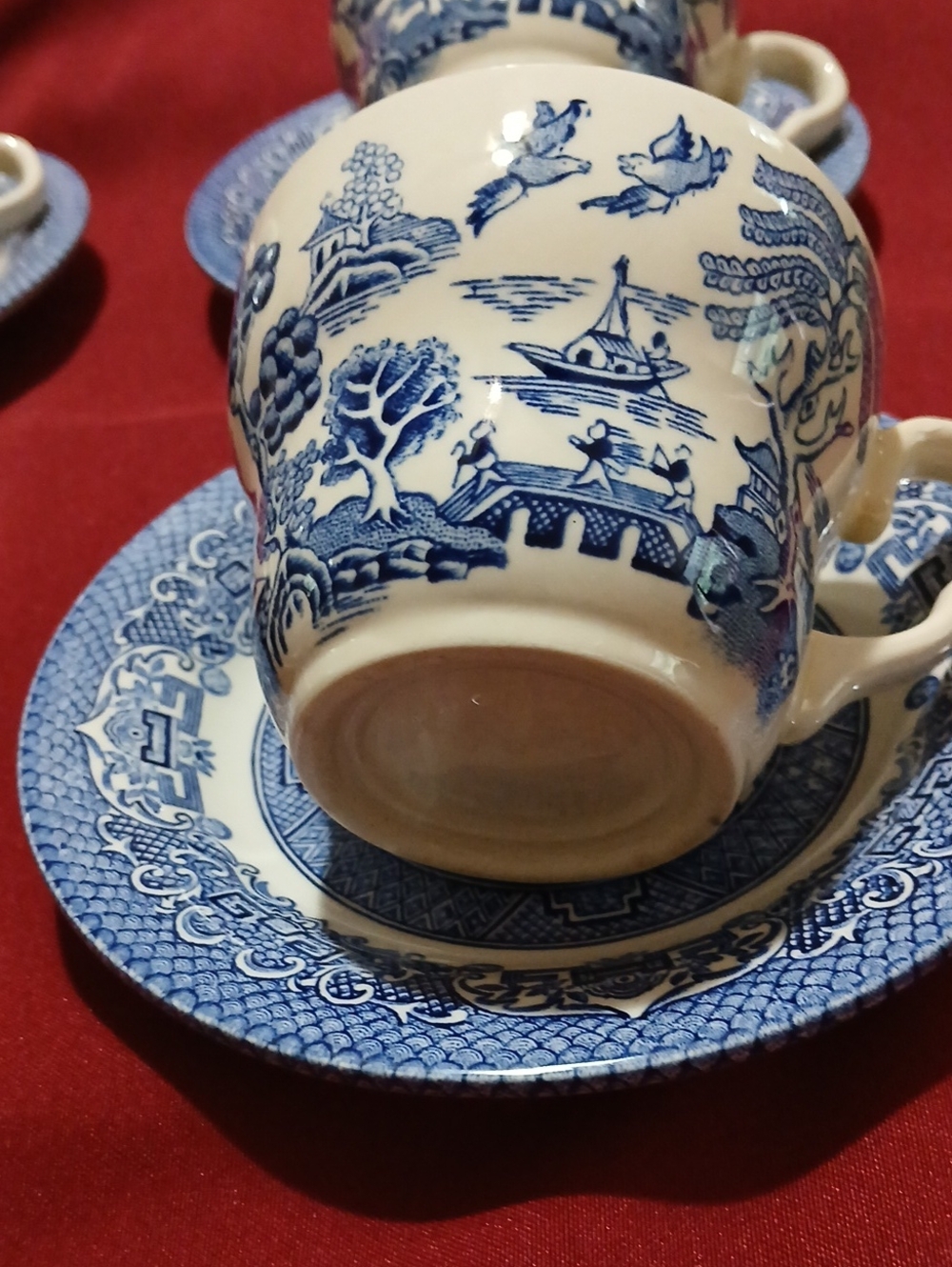Blue Willow Teacups and Saucers Set of 4 Classic Blue - Picture 2 of 8